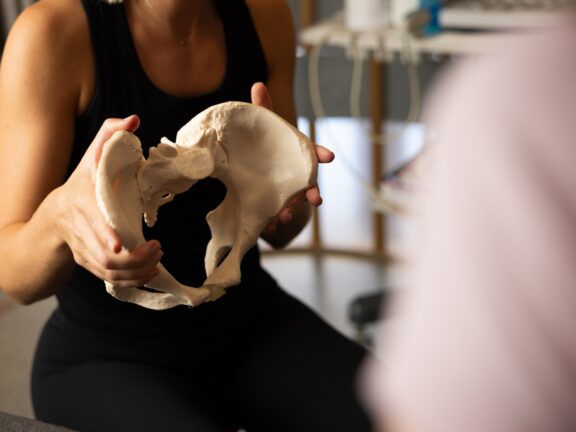 Why should I see a women’s health physiotherapist during pregnancy?