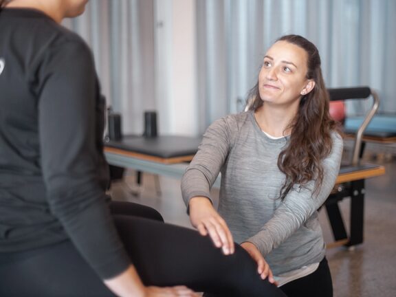 Sore knee, who should I see?